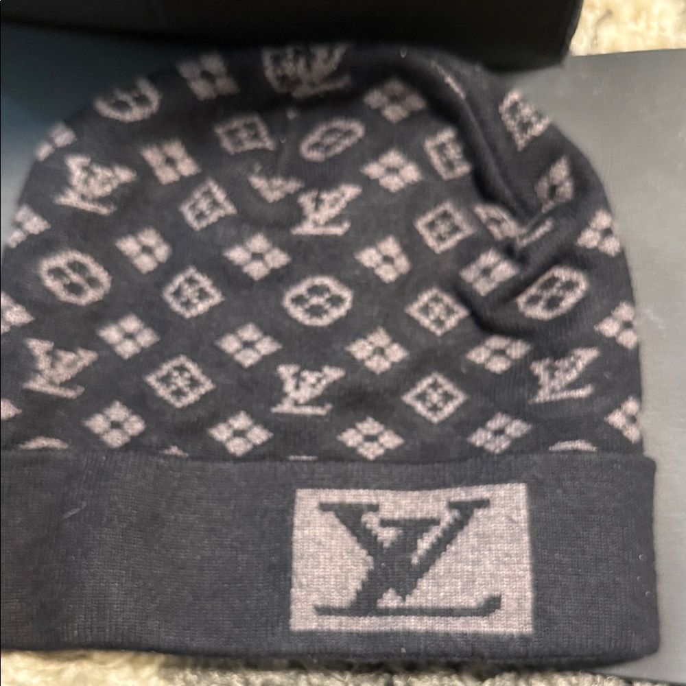 Louis Vuitton Black and Pink Logo Beanie